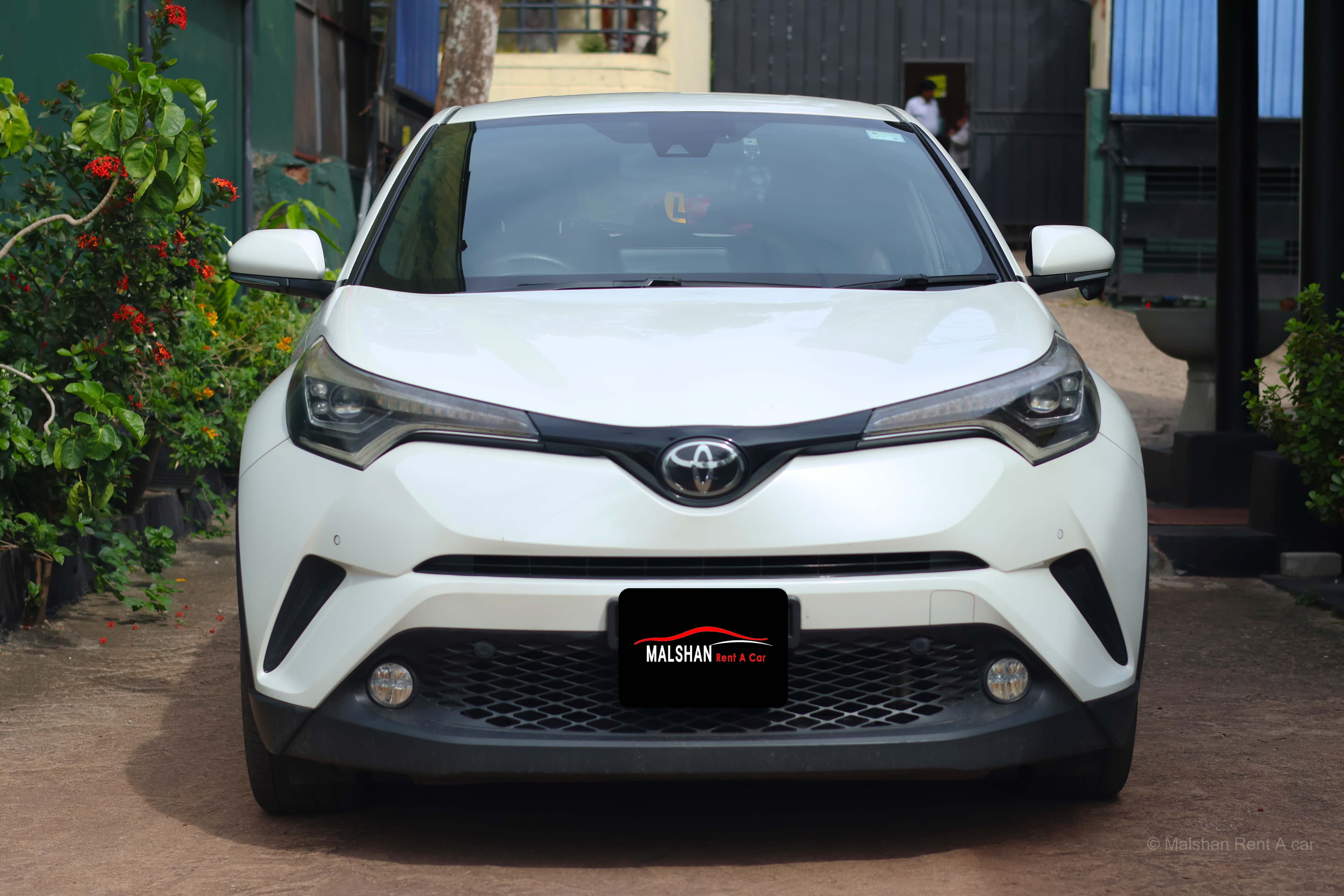 Toyota C-HR — image 1
