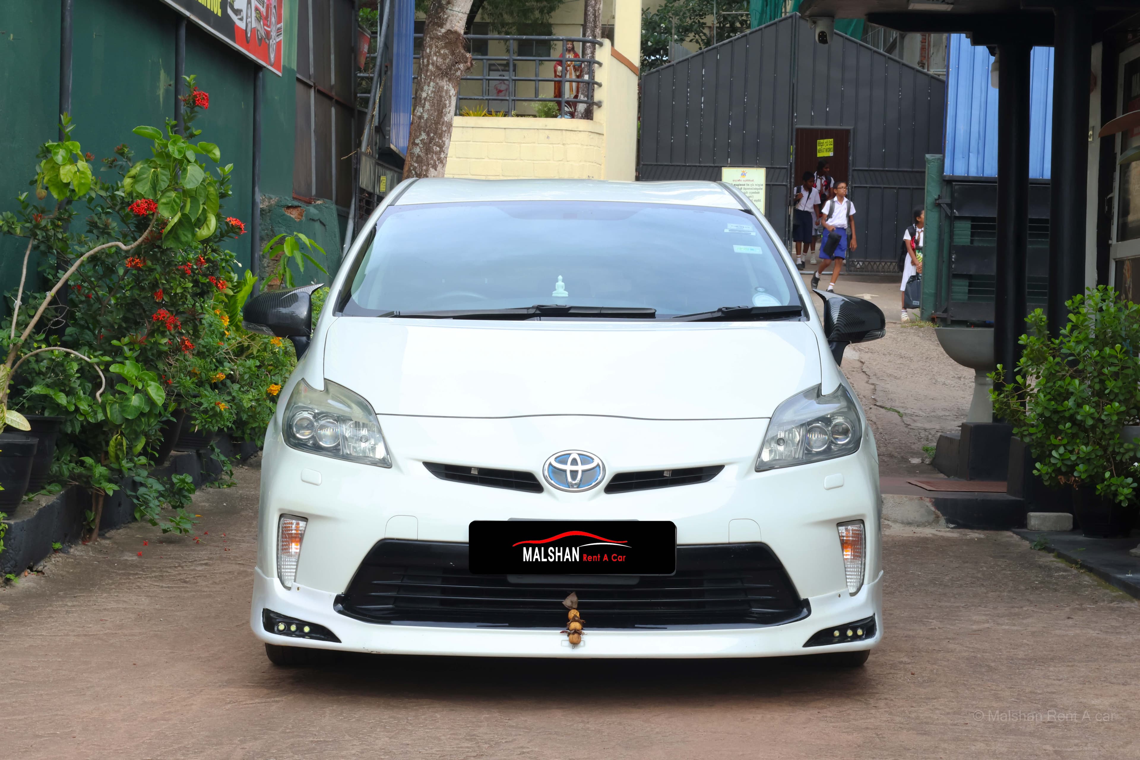 Toyota Prius — image 1